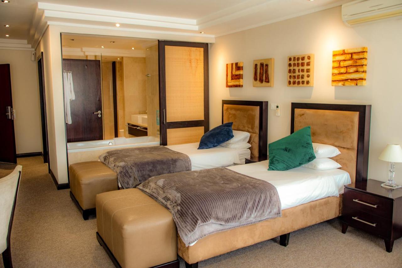 Urban Chic Boutique Hotel & Cafe Cape Town Exterior photo