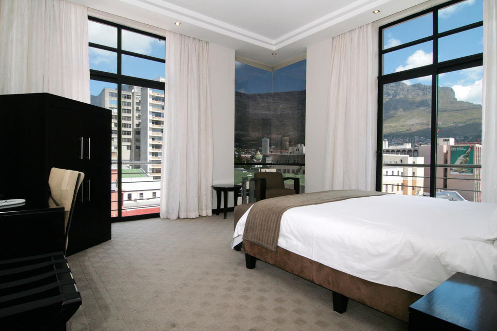 Urban Chic Boutique Hotel & Cafe Cape Town Exterior photo