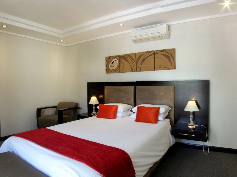 Urban Chic Boutique Hotel & Cafe Cape Town Exterior photo